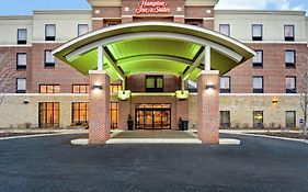 Hampton Inn & Suites Detroit-Canton